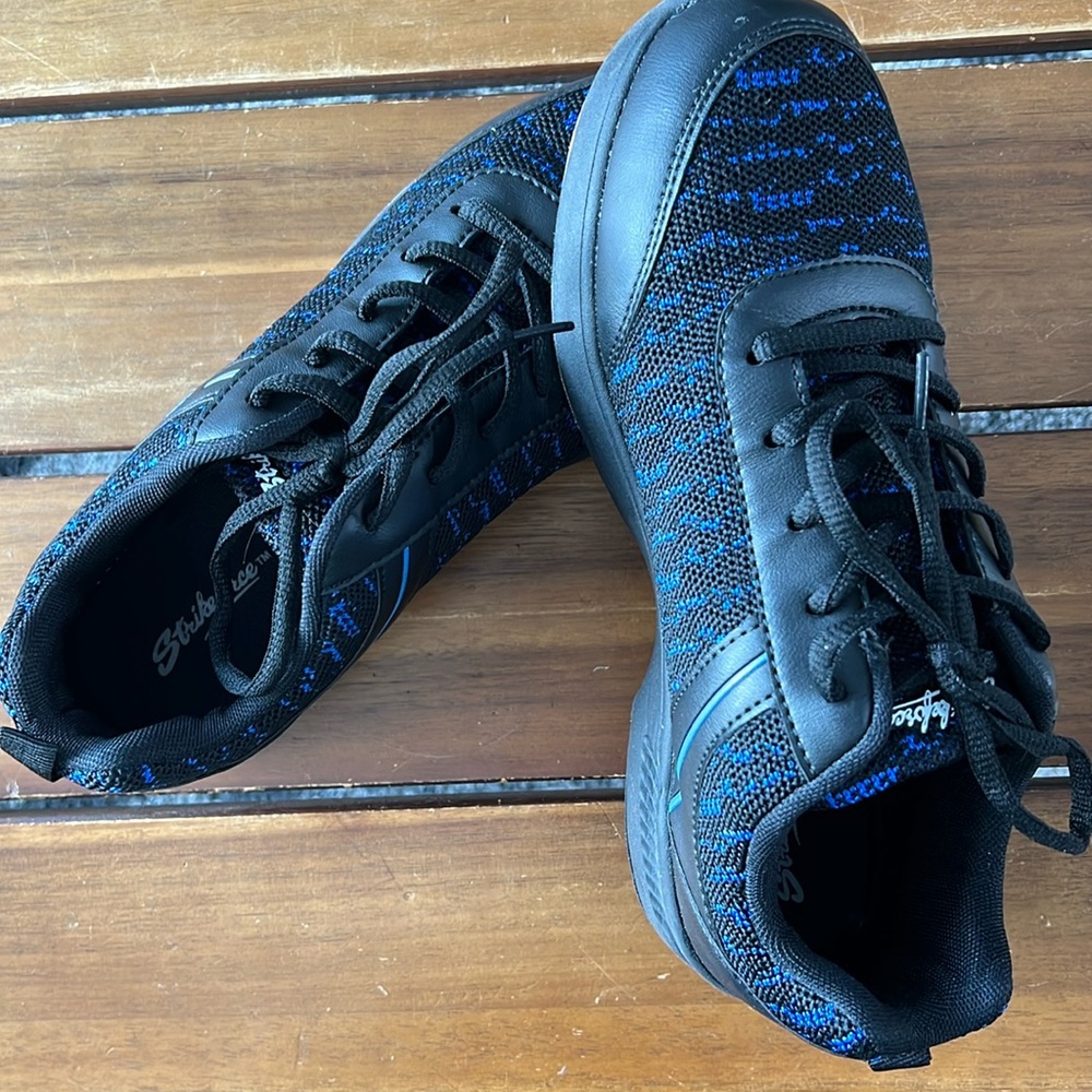 Men’s 9 Wide Bowling shoes - Flyer Mesh Black/Royal
